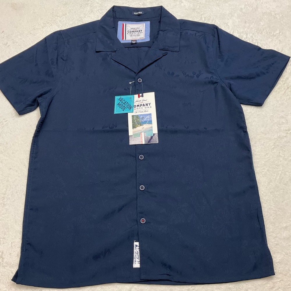 NWT COMPANY 81 Men's Navy Monochrome Floral Button Down Casual Shirt C15SW830